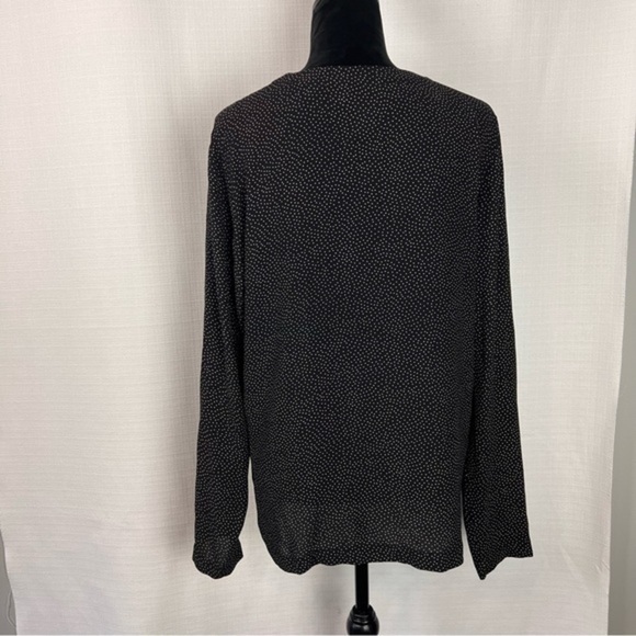 Pendleton Women’s Button Up Shirt - Picture 3 of 10